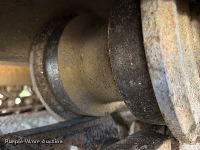 image for item EO8768 1994 Caterpillar D6H dozer