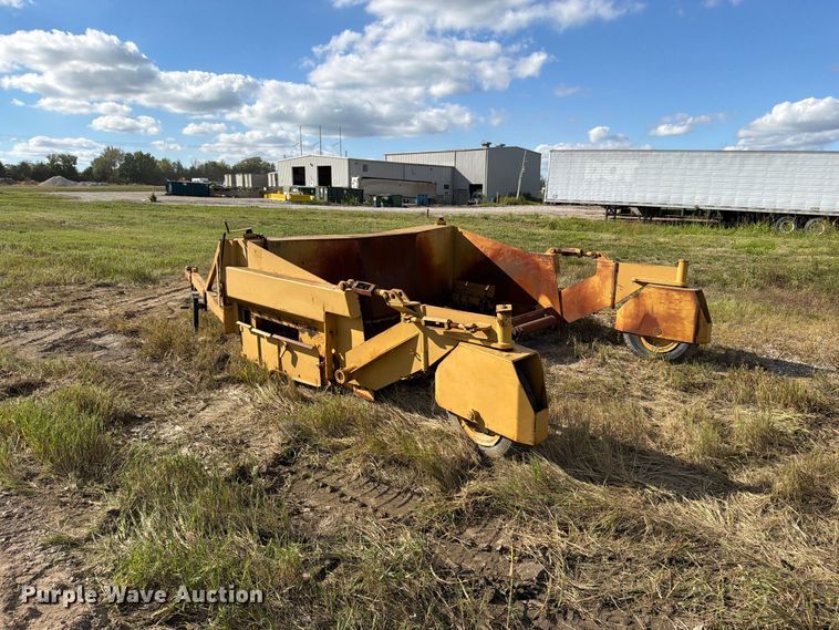 image for item EO8768 1994 Caterpillar D6H dozer