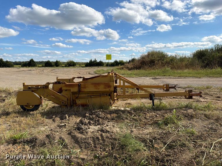 image for item EO8768 1994 Caterpillar D6H dozer