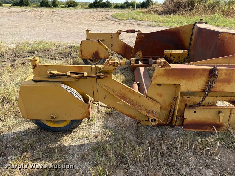 image for item EO8768 1994 Caterpillar D6H dozer