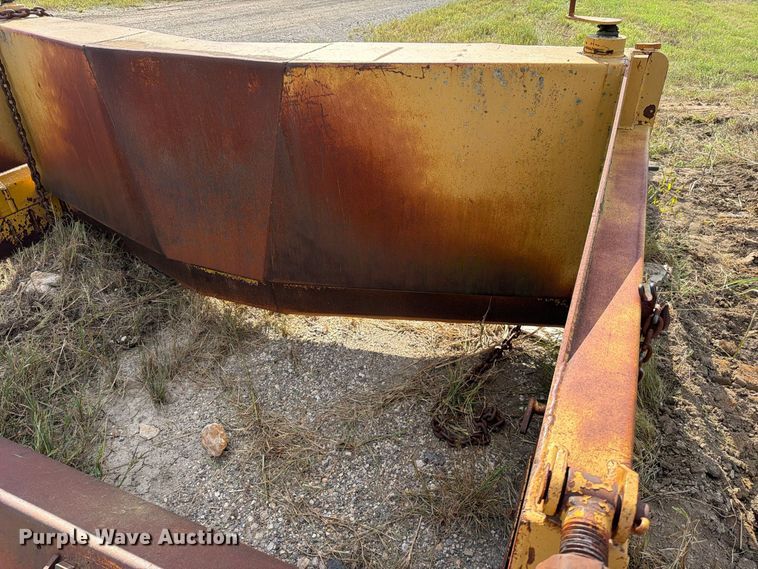 image for item EO8768 1994 Caterpillar D6H dozer