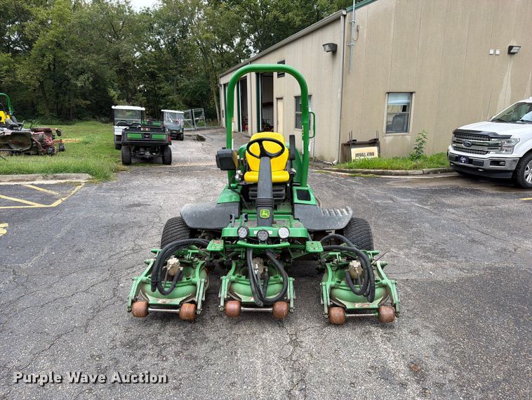 image for item EO8769 John Deere 8800A TerrainCut reel mower