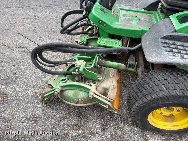 image for item EO8769 John Deere 8800A TerrainCut reel mower