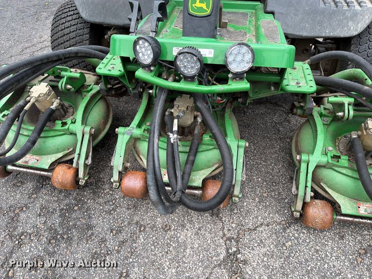 image for item EO8769 John Deere 8800A TerrainCut reel mower