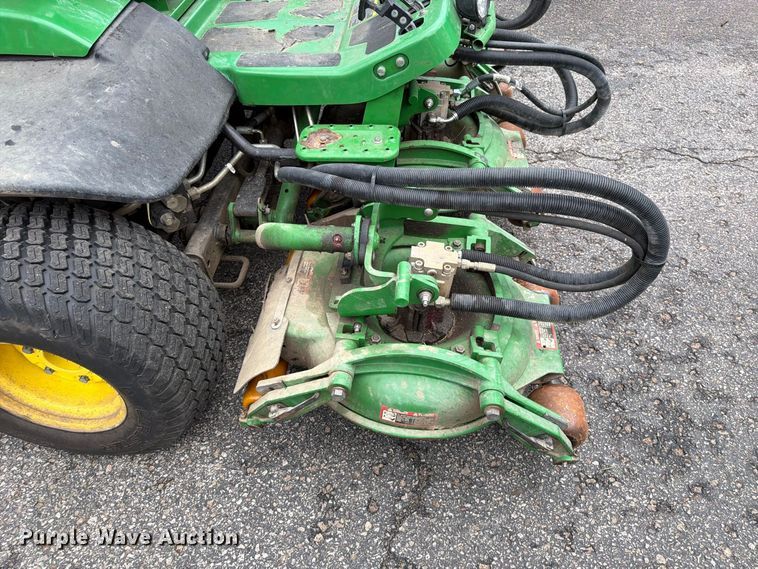 image for item EO8769 John Deere 8800A TerrainCut reel mower