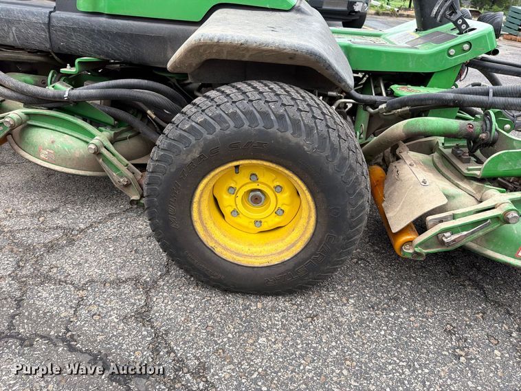 image for item EO8769 John Deere 8800A TerrainCut reel mower