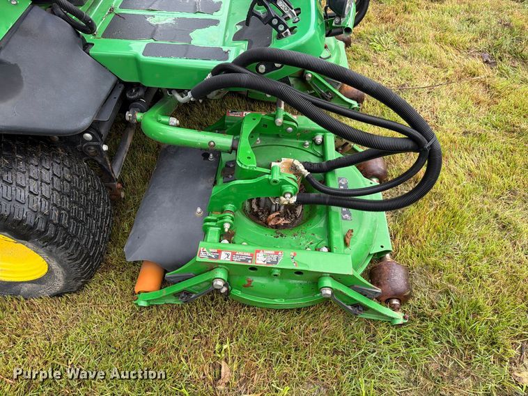 image for item EO8770 John Deere 7400A reel mower