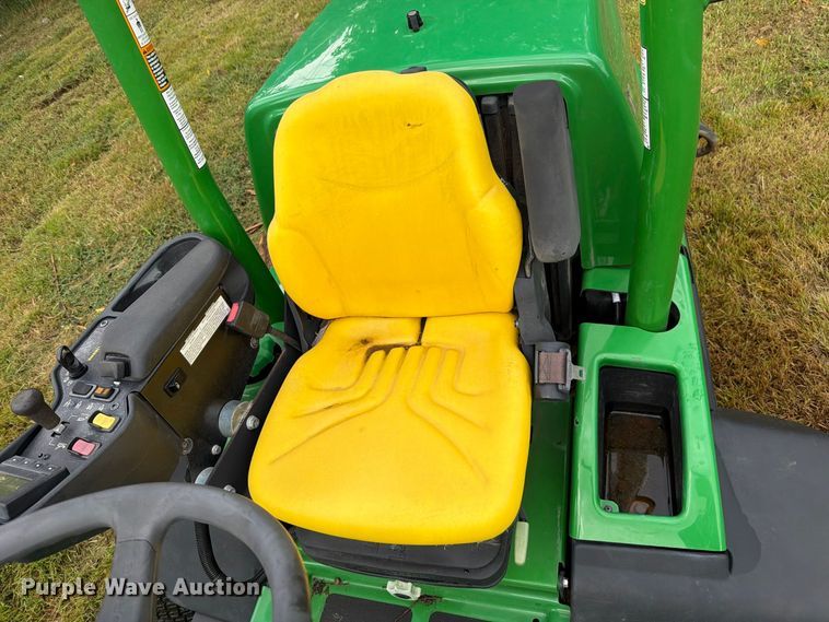 image for item EO8770 John Deere 7400A reel mower