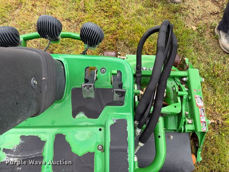 image for item EO8770 John Deere 7400A reel mower