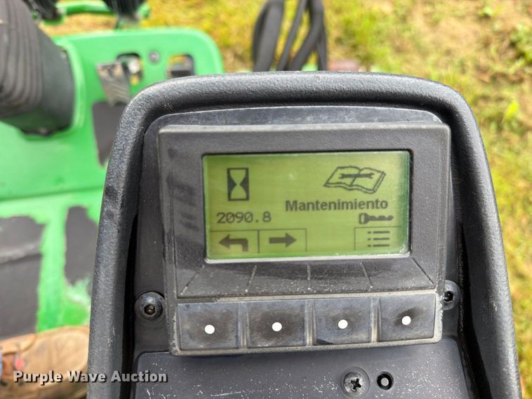 image for item EO8770 John Deere 7400A reel mower