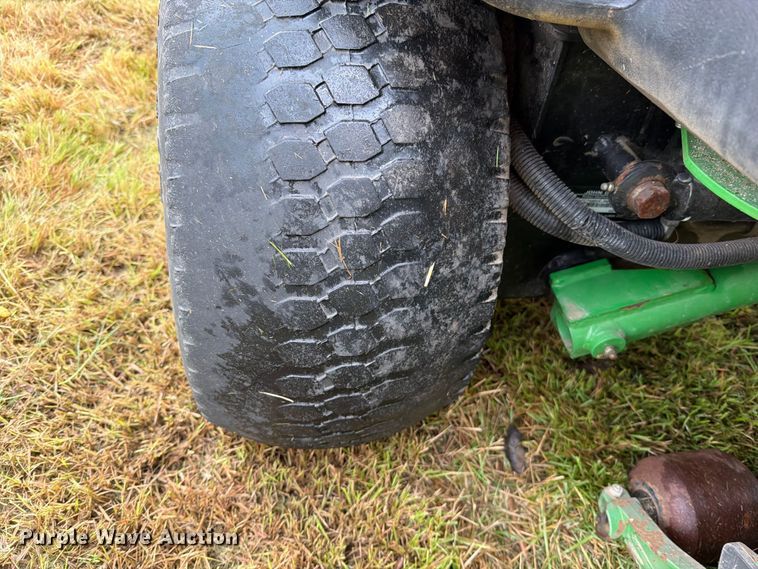 image for item EO8770 John Deere 7400A reel mower