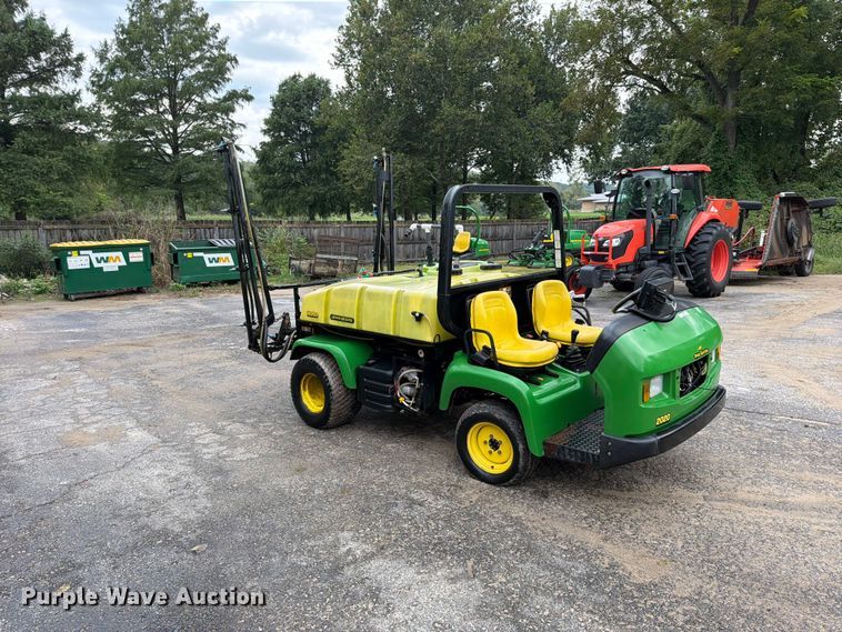 image for item EO8771 John Deere 2020 turf sprayer