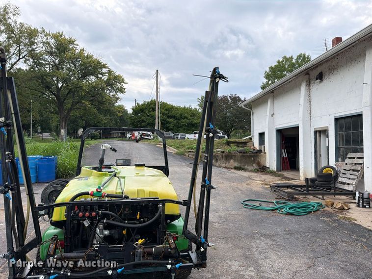 image for item EO8771 John Deere 2020 turf sprayer