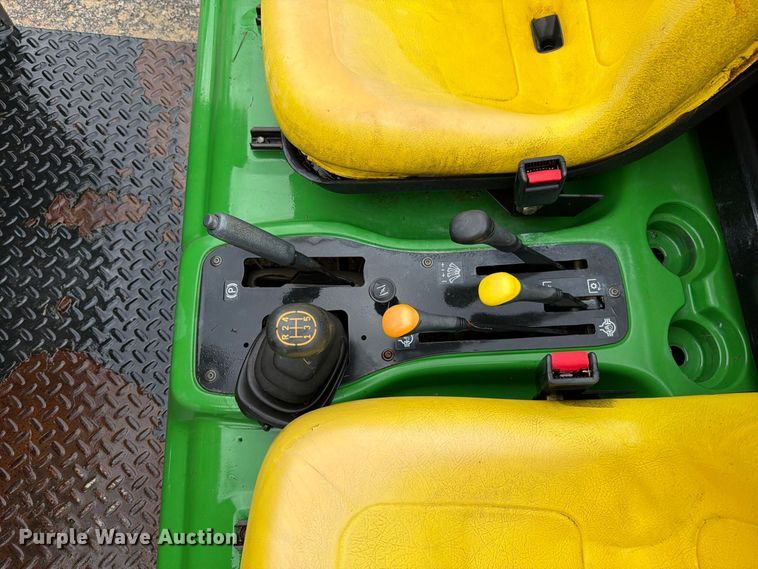 image for item EO8771 John Deere 2020 turf sprayer