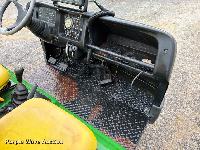 image for item EO8771 John Deere 2020 turf sprayer