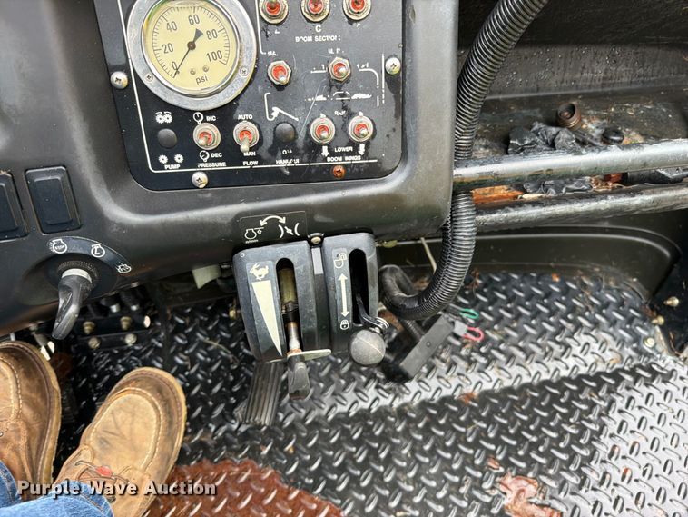 image for item EO8771 John Deere 2020 turf sprayer