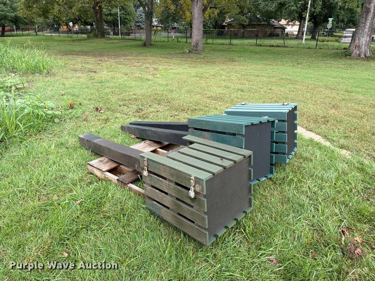 image for item EO8772 (3) water cooler stands