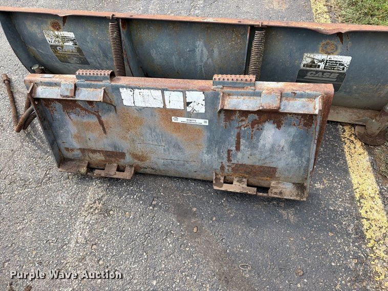 image for item EO8773 Case skid steer blade