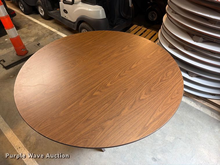 image for item EO8774 6' round tables