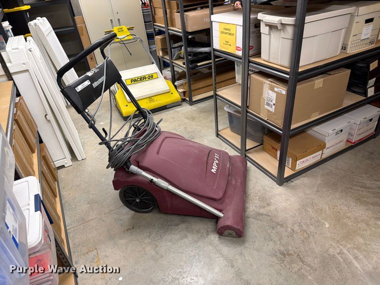 image for item EO8775 Minuteman MPV 31 Industrial vacuum