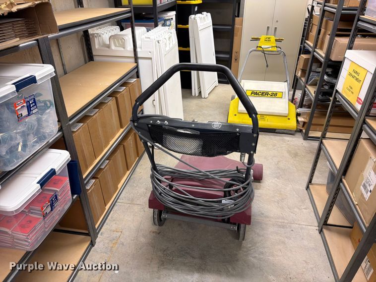 image for item EO8775 Minuteman MPV 31 Industrial vacuum