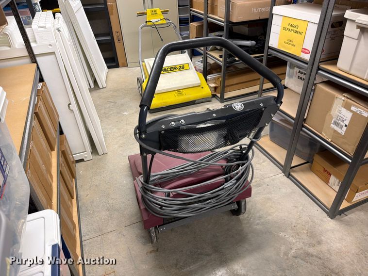 image for item EO8775 Minuteman MPV 31 Industrial vacuum