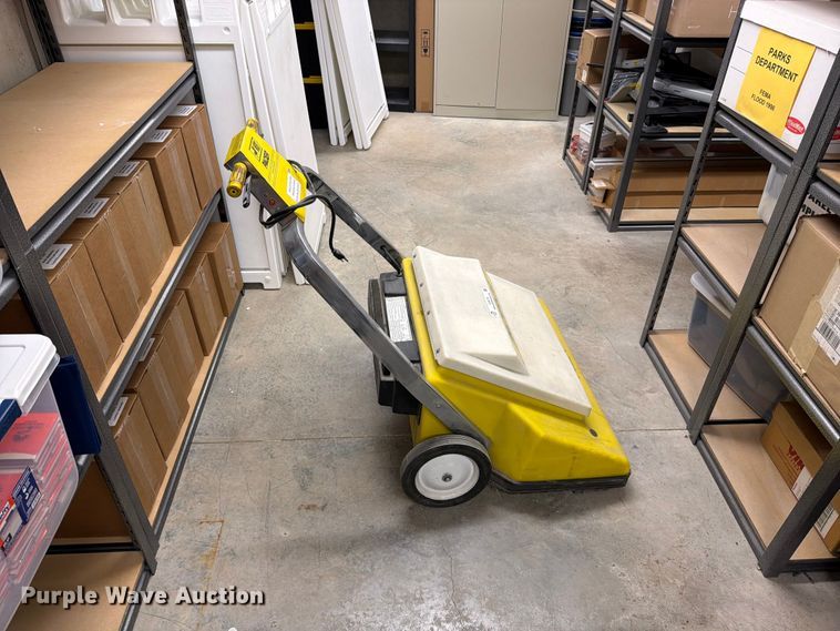 image for item EO8776 NSS Pacer-28 Industrial vacuum
