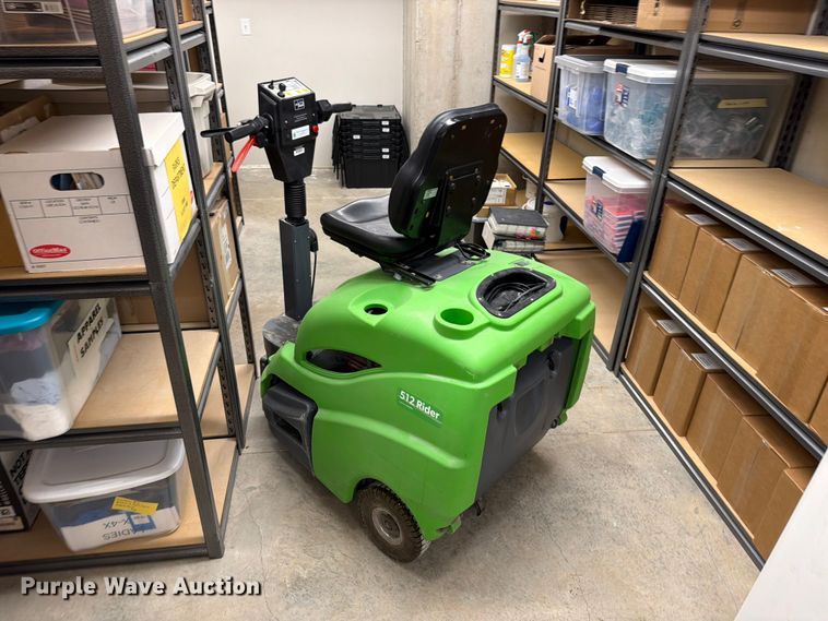 image for item EO8777 2017 IPC 512 Rider ET floor scrubber