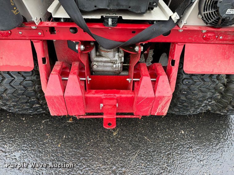 image for item EO8778 Ventrac 4500Z municipal tractor