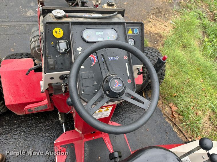 image for item EO8778 Ventrac 4500Z municipal tractor