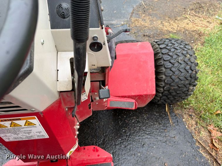 image for item EO8778 Ventrac 4500Z municipal tractor