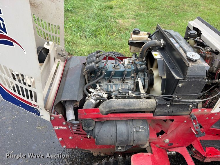 image for item EO8778 Ventrac 4500Z municipal tractor