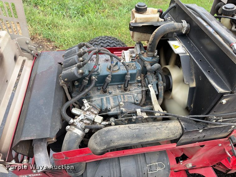 image for item EO8778 Ventrac 4500Z municipal tractor