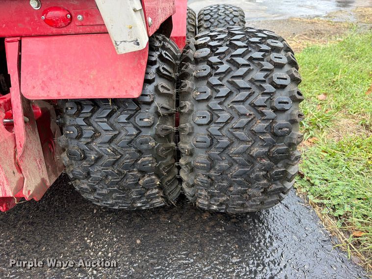 image for item EO8778 Ventrac 4500Z municipal tractor