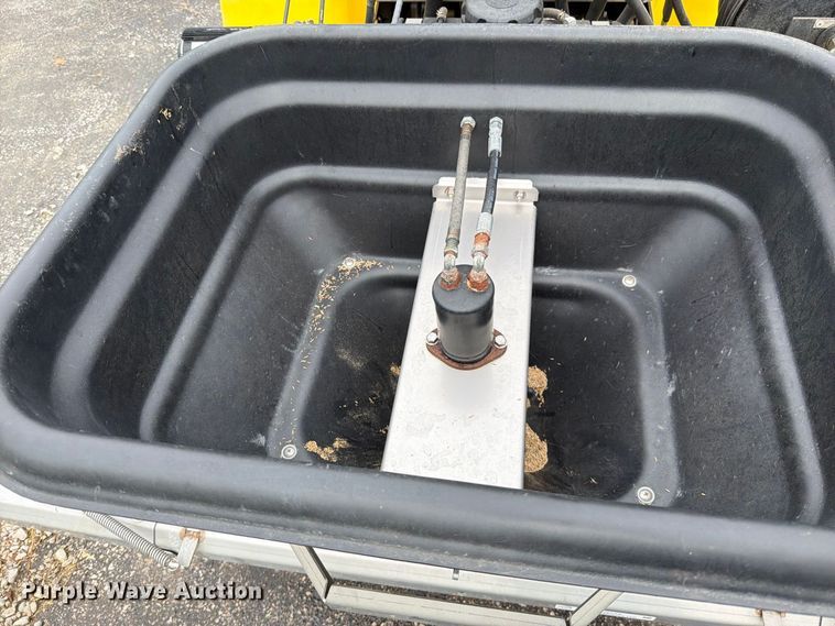 image for item EO8779 LT Rich Z Spray turf sprayer