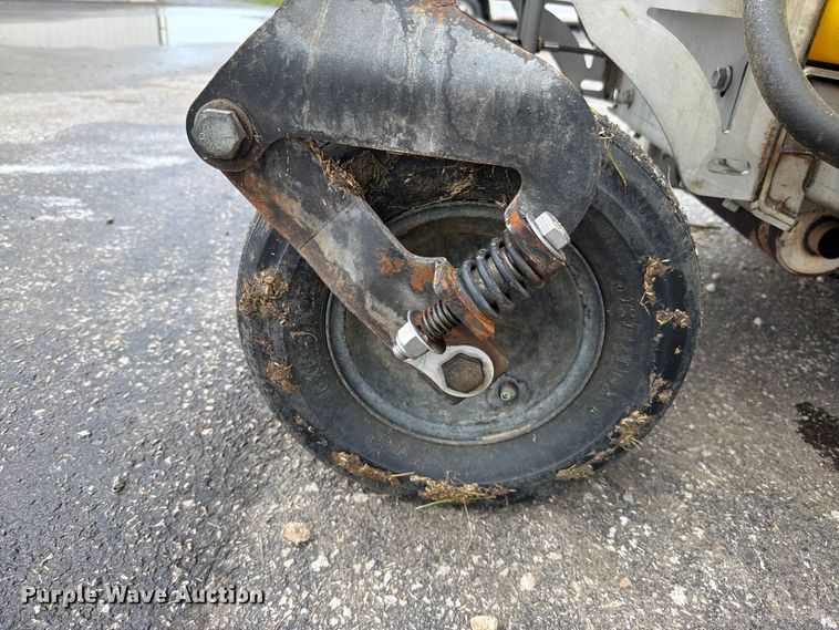 image for item EO8779 LT Rich Z Spray turf sprayer