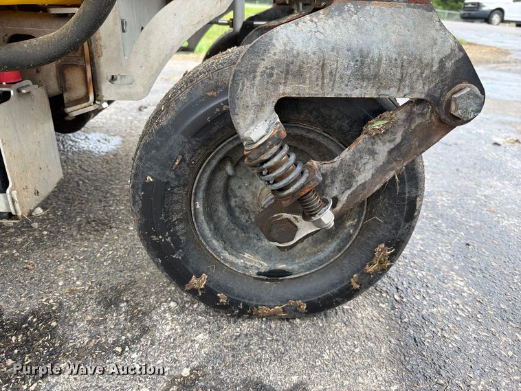 image for item EO8779 LT Rich Z Spray turf sprayer