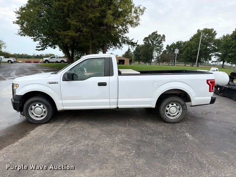 image for item EO8780 2016 Ford F150 XL pickup truck