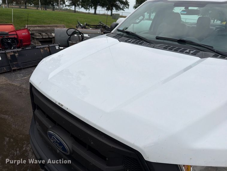 image for item EO8780 2016 Ford F150 XL pickup truck