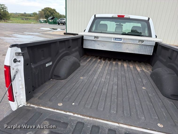 image for item EO8780 2016 Ford F150 XL pickup truck