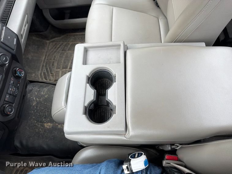 image for item EO8780 2016 Ford F150 XL pickup truck