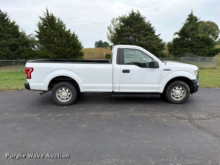 image for item EO8781 2015 Ford F150 XL pickup truck