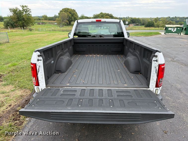 image for item EO8781 2015 Ford F150 XL pickup truck