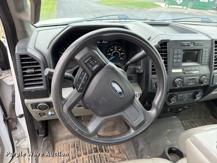 image for item EO8781 2015 Ford F150 XL pickup truck