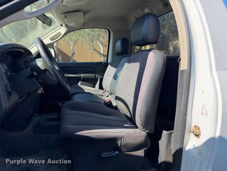 image for item EP3027 2003 Dodge Ram pickup truck