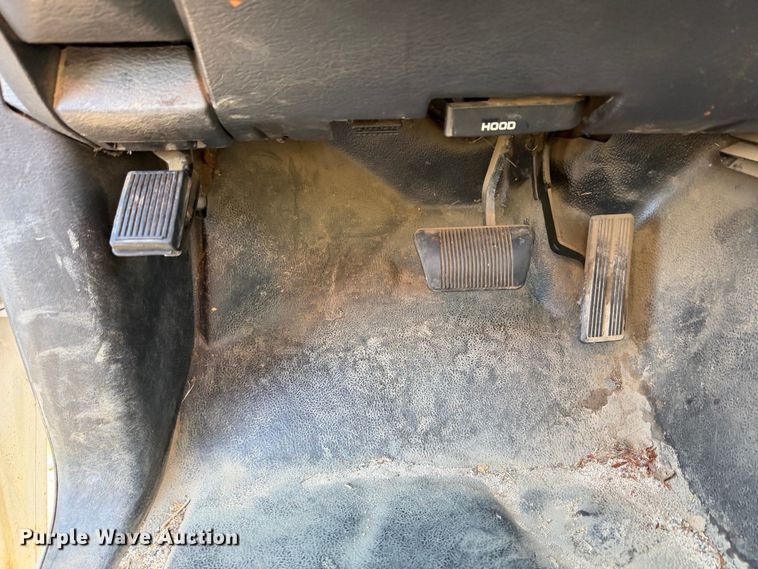 image for item EP3027 2003 Dodge Ram pickup truck