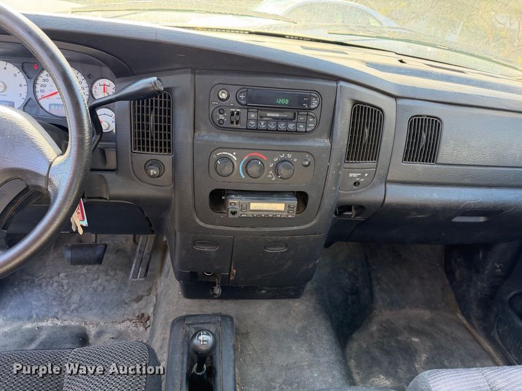 image for item EP3027 2003 Dodge Ram pickup truck