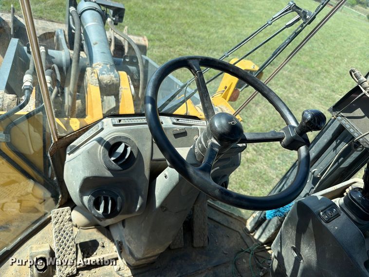 image for item EP7840 2012 John Deere 624K wheel loader