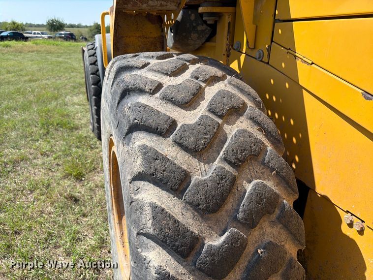 image for item EP7840 2012 John Deere 624K wheel loader