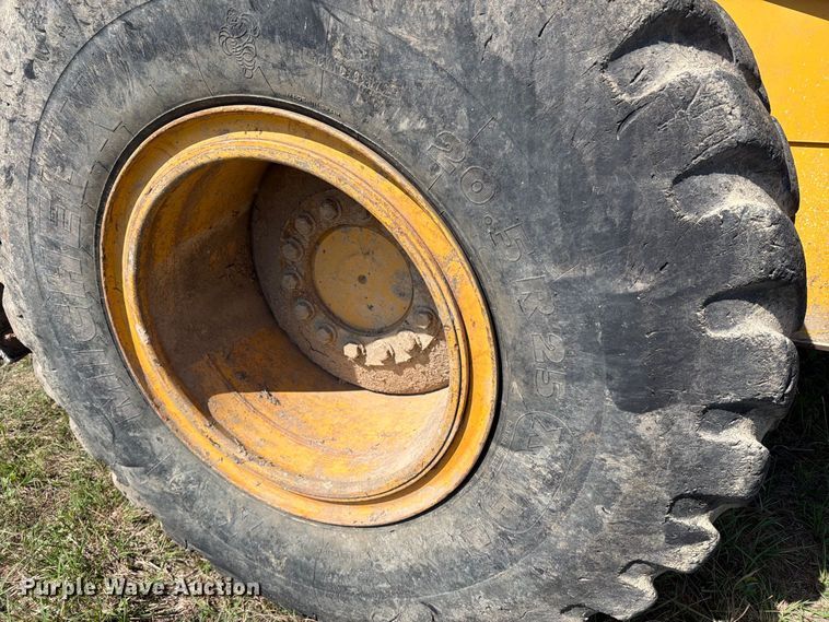 image for item EP7840 2012 John Deere 624K wheel loader